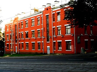 Дом на Белорусской - Леонид Таубес